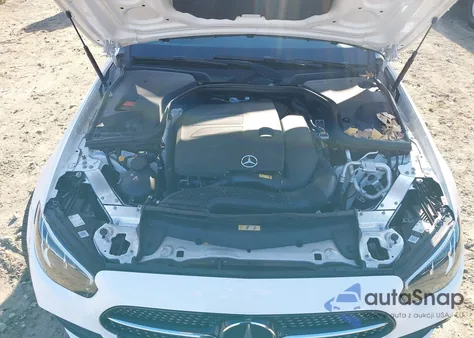 2021 Mercedes-Benz E 350 4Matic z USA, uszkodzony, nr VIN W1KZF8EB7MA967225